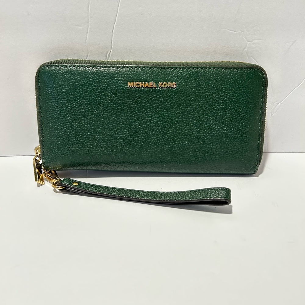 Michael Kors Forest Green Wristlet